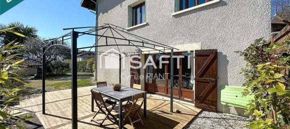 3 bedrooms House in Vourey, France No. 196333 3