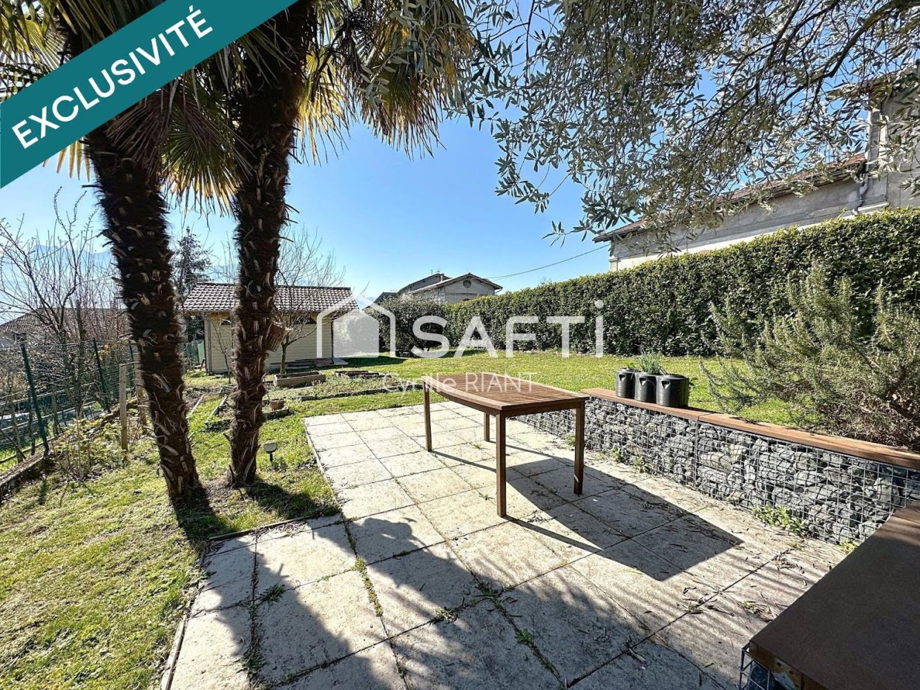 3 bedrooms House in Vourey, France No. 196333