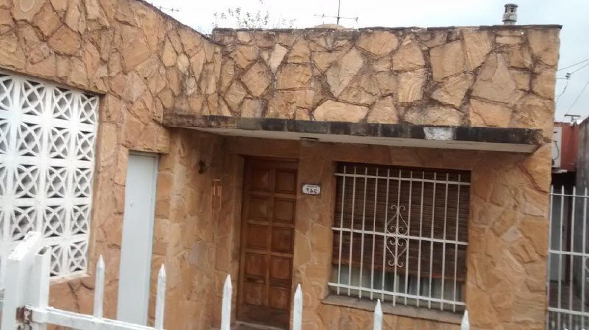 2 bedrooms House in San Miguel, Argentina No. 4395