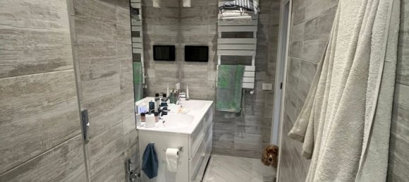 6غرفة شقة في Santa Maria Capua Vetere, Italy رقم 254497 9