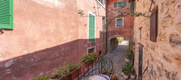 5-Zimmer Haus in Spoleto, Italy, Nr. 109149 2