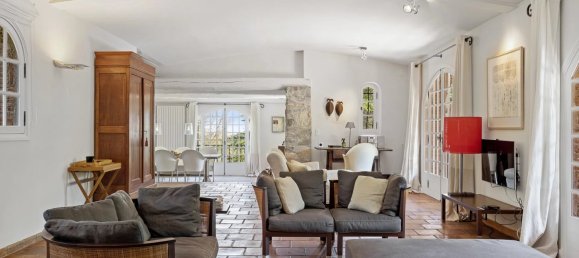 4 bedrooms Villa in Mouans-Sartoux, France No. 1538 8