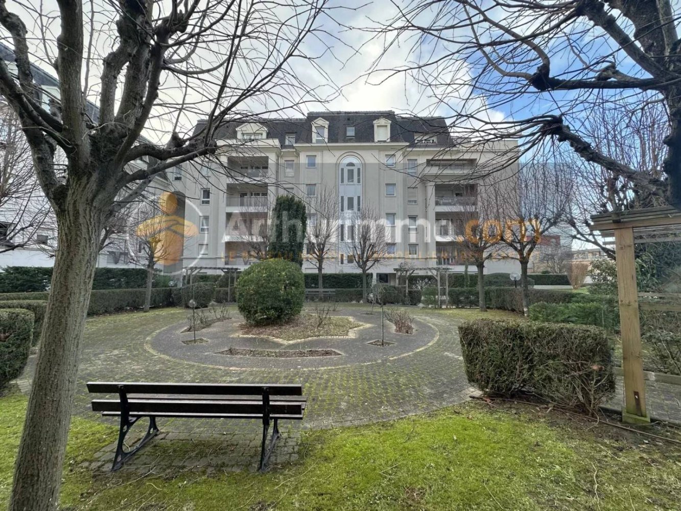 3 bedrooms Apartment in Livry-Gargan, France No. 145506