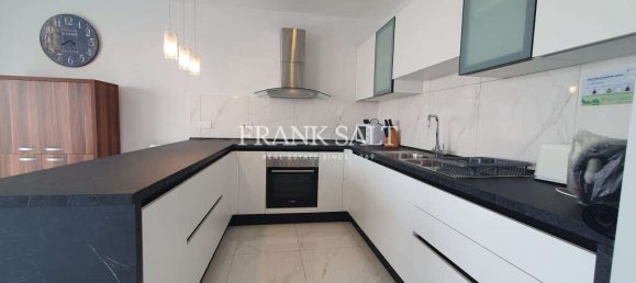 2 bedrooms Apartment in Sliema, Malta No. 6442 5