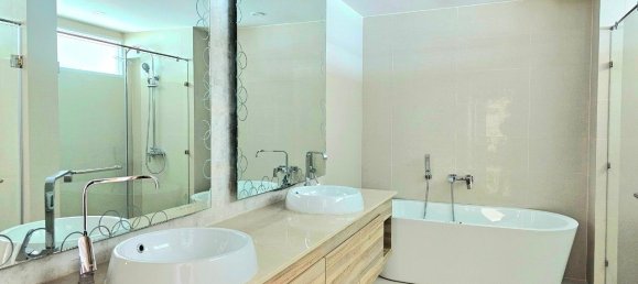 5 bedrooms Condo in Pattaya, Thailand No. 9229 11