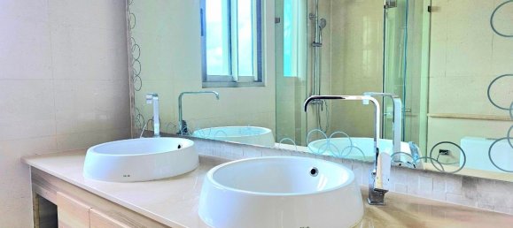 5 bedrooms Condo in Pattaya, Thailand No. 9229 10