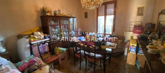 4 bedrooms House in Castelfranco di Sotto, Italy No. 261801 5