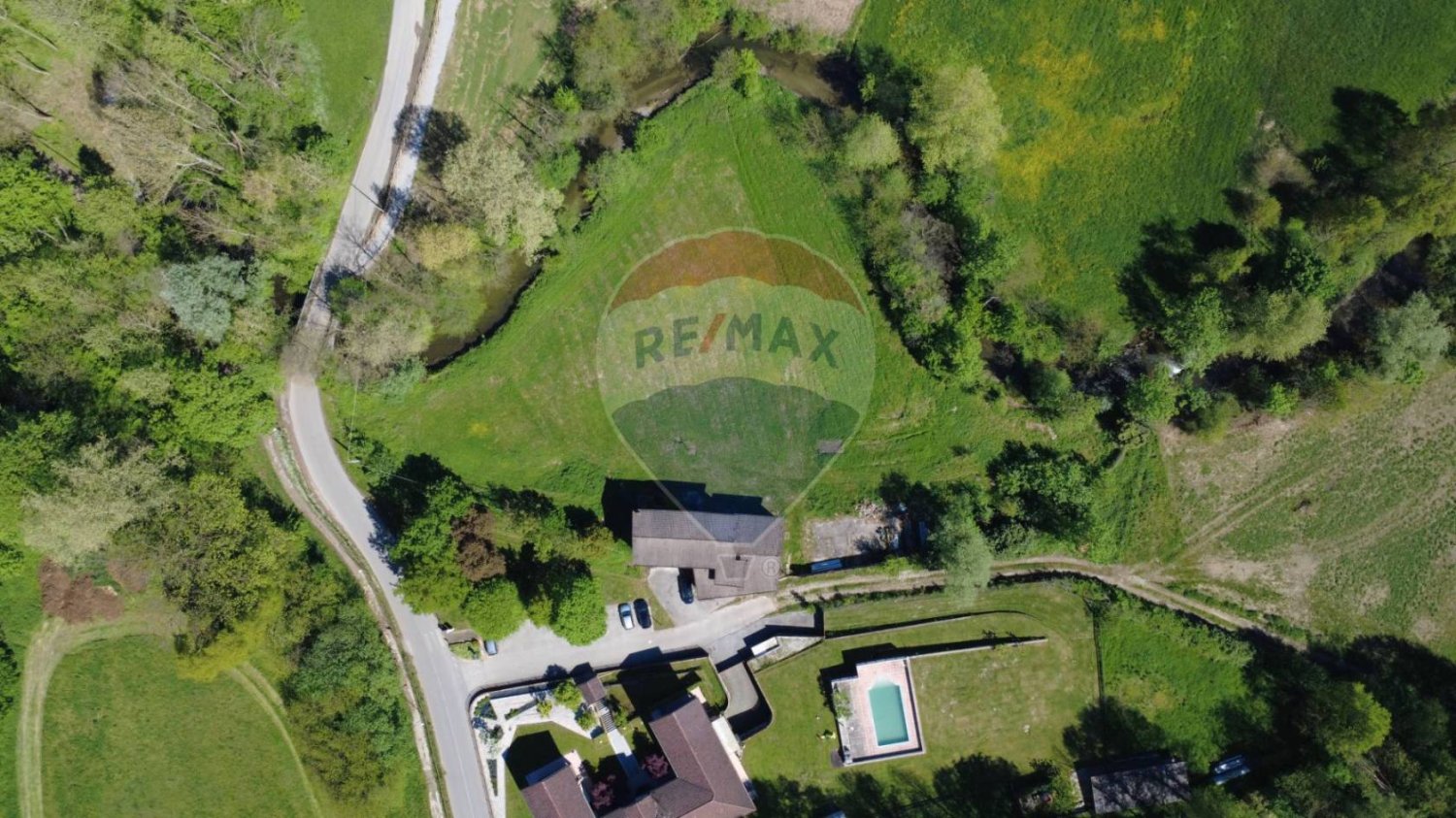 Terreno en Costa Masnaga, Italy 6000 m² No. 323748