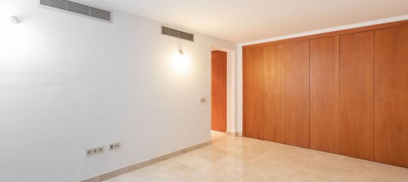 4 bedrooms House in Cadiz, Spain No. 26622 40