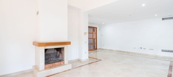 4 bedrooms House in Cadiz, Spain No. 26622 8