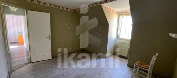 Casa de 4 dormitorios en Puiseaux, France No. 57023 13