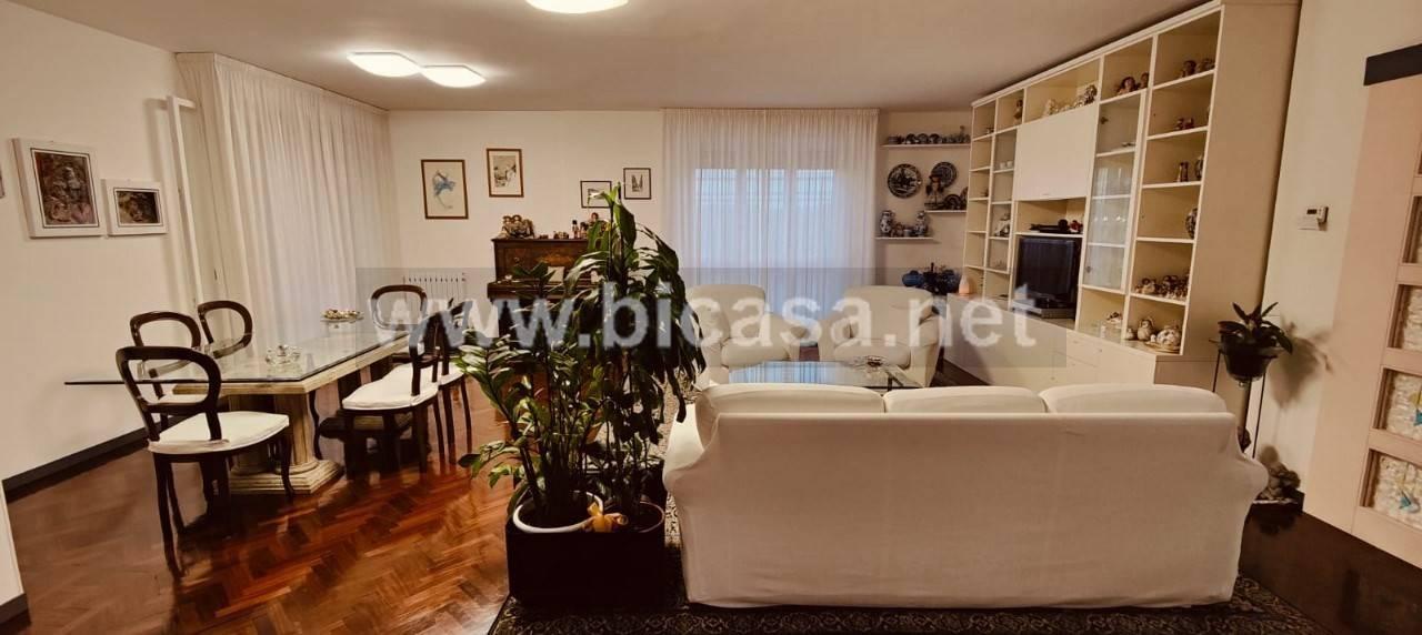 5 rooms Penthouse in Pesaro, Italy No. 38034