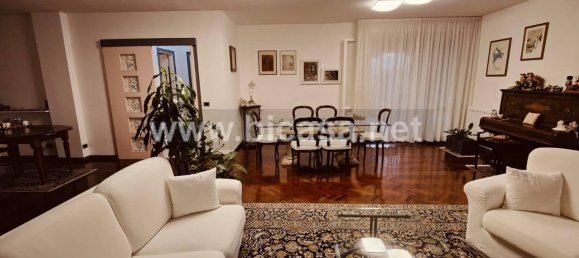5 rooms Penthouse in Pesaro, Italy No. 38034 3