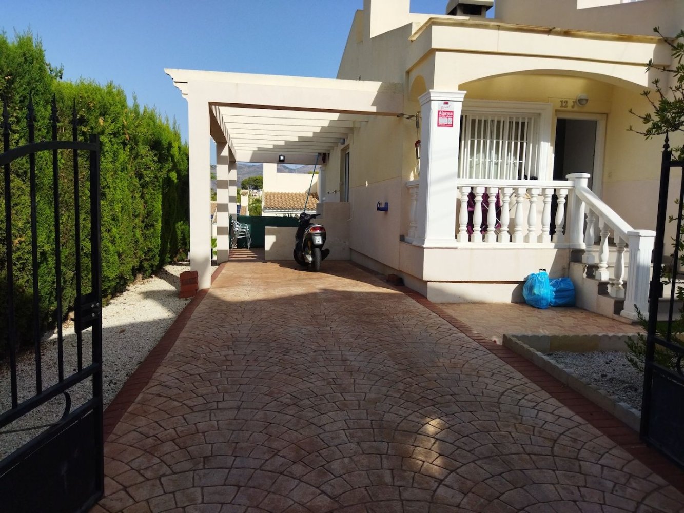 Bungalow de 2 dormitorios en Calpe, Spain No. 15296