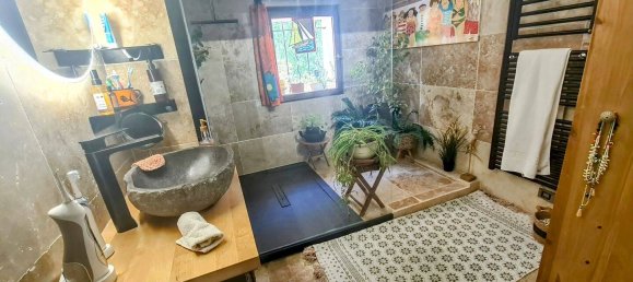 2 Schlafzimmer Wohnung in Marseille, France, Nr. 333998 3