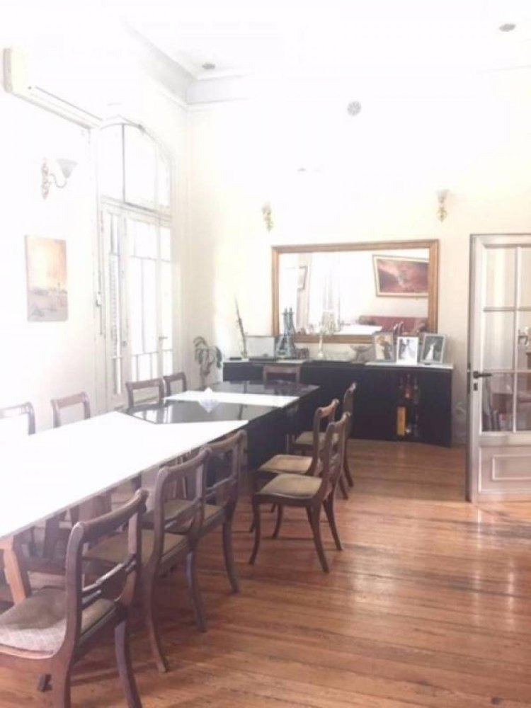 6 bedrooms House in Buenos Aires, Argentina No. 84020