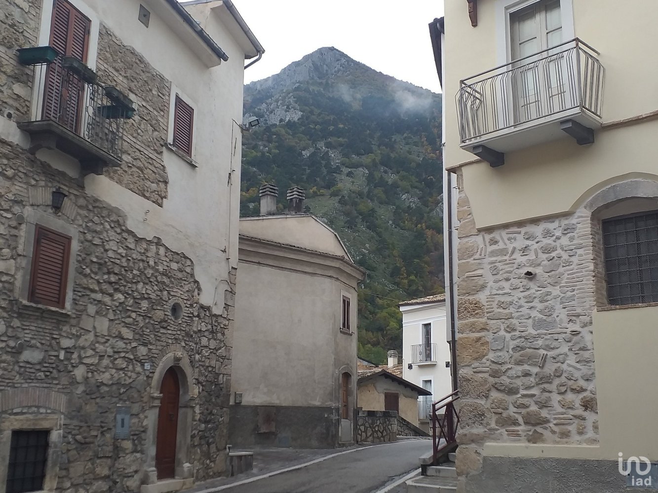 2 bedrooms Apartment in L'Aquila, Italy No. 265889