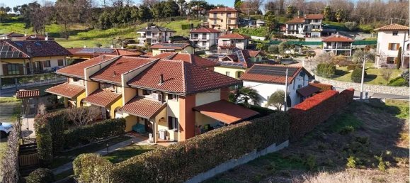 Villa de 5 divisões em Besozzo, Italy N.º 41628 41