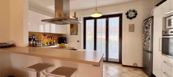 Villa de 5 divisões em Besozzo, Italy N.º 41628 17