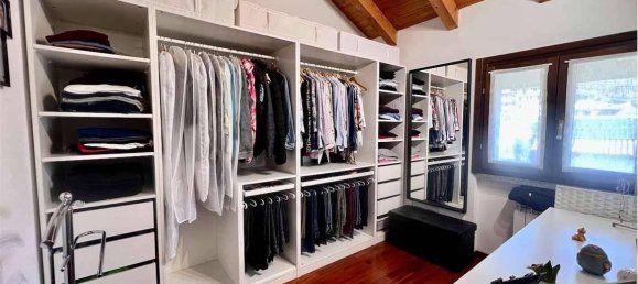 Villa de 5 divisões em Besozzo, Italy N.º 41628 11