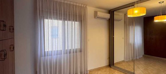 3 Schlafzimmer Gewerbliche Immobilie in Germasogeia, Cyprus, Nr. 18916 6