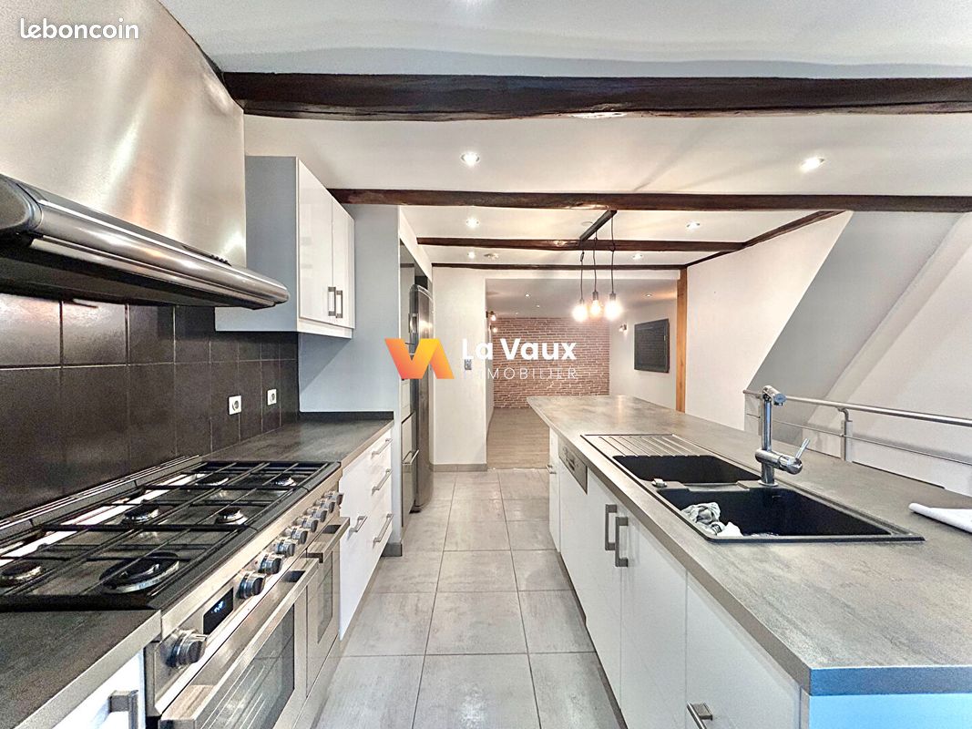 4 bedrooms House in Lay-Saint-Christophe, France No. 54193