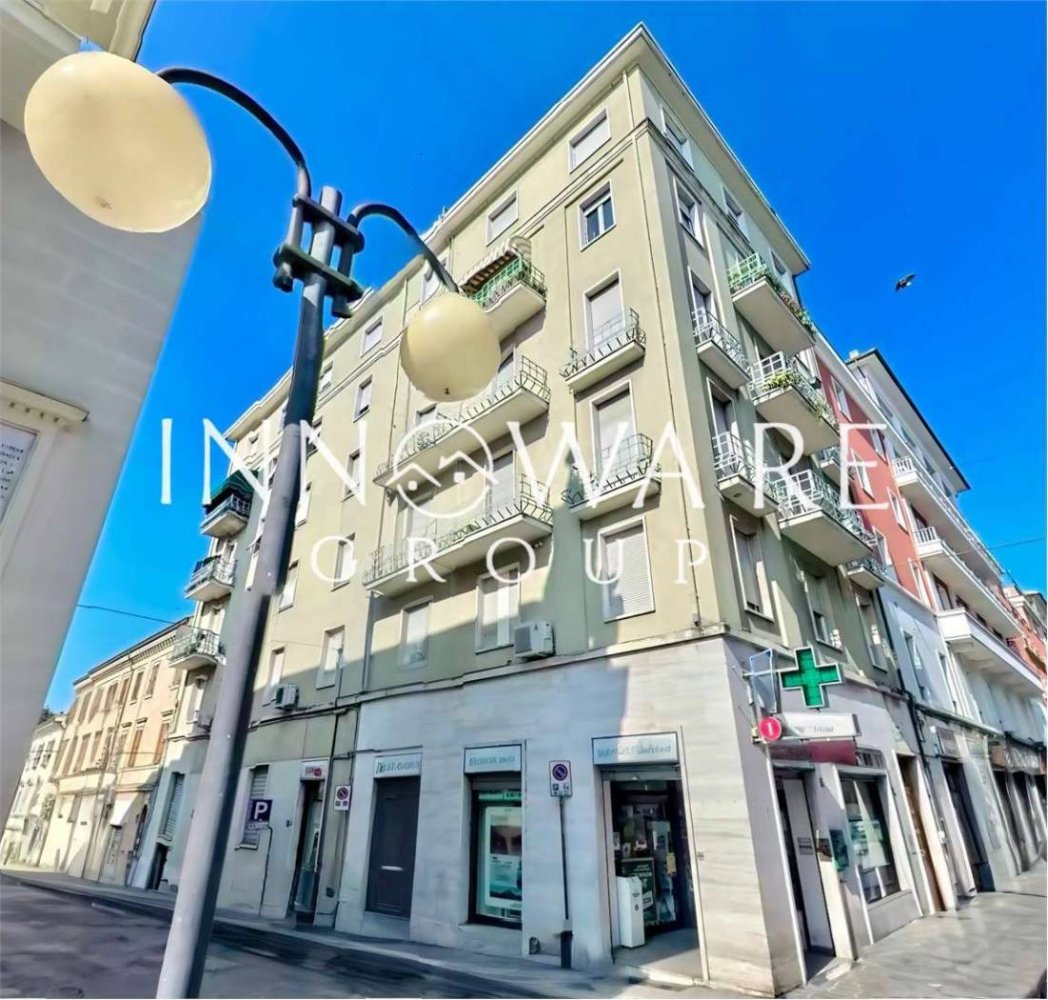 3 bedrooms Apartment in Macerata, Italy No. 291341