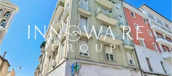 3 bedrooms Apartment in Macerata, Italy No. 291341 4