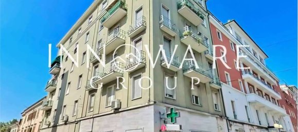 3 bedrooms Apartment in Macerata, Italy No. 291341 3