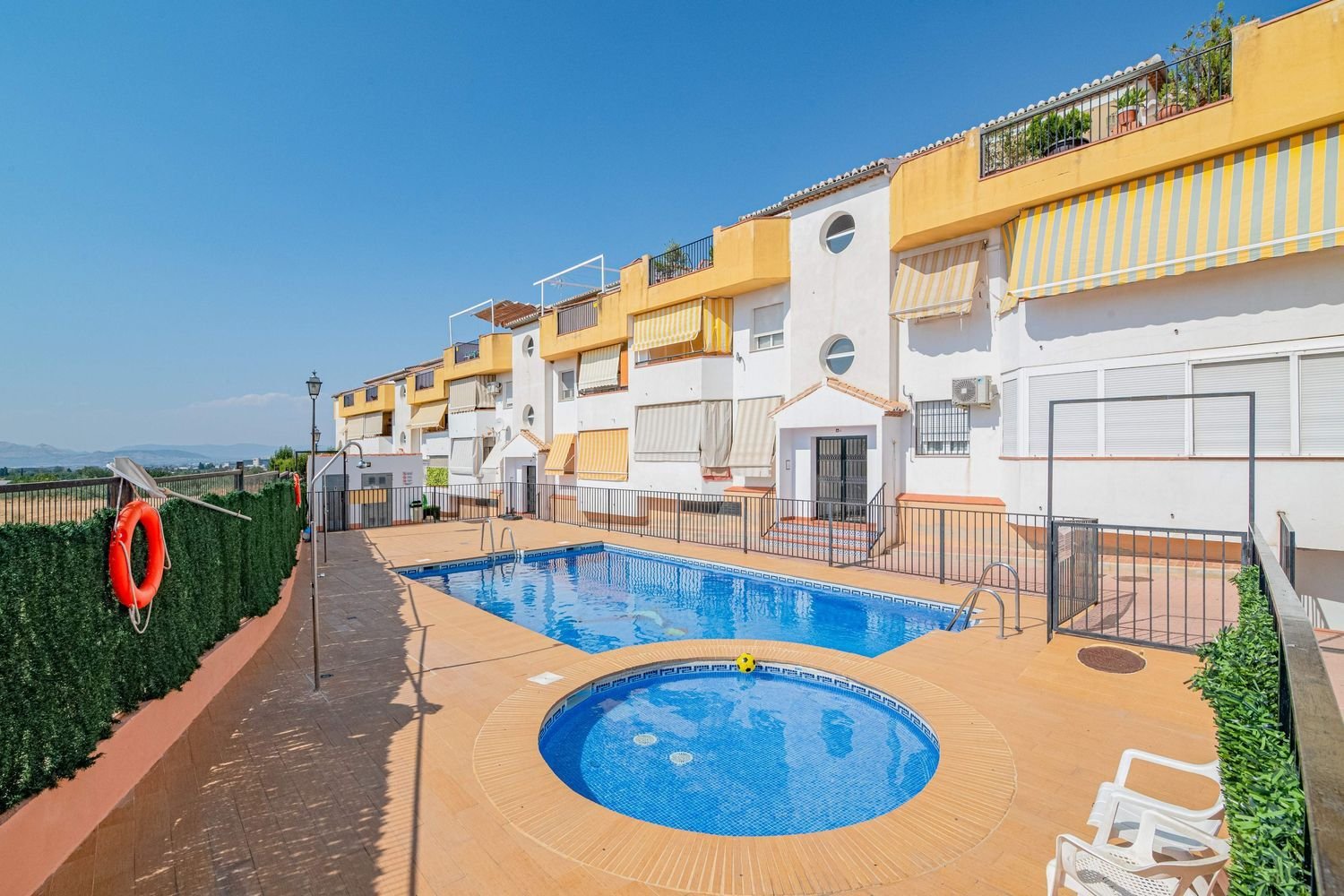 3 غرف نوم شقة في La Zubia, Spain رقم 261276