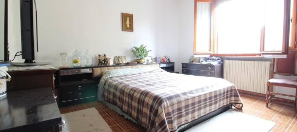 5 bedrooms Villa in Suzzara, Italy No. 310951 16