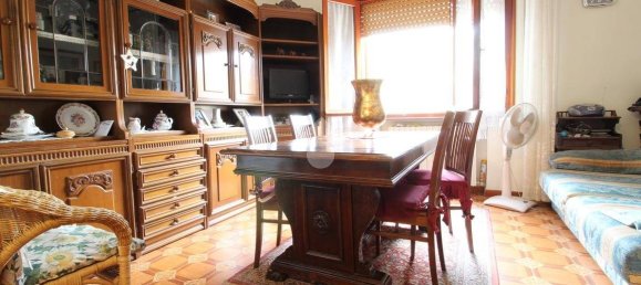 5 bedrooms Villa in Suzzara, Italy No. 310951 2