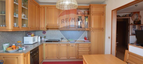 3 Schlafzimmer Wohnung in Savona, Italy, Nr. 36229 50