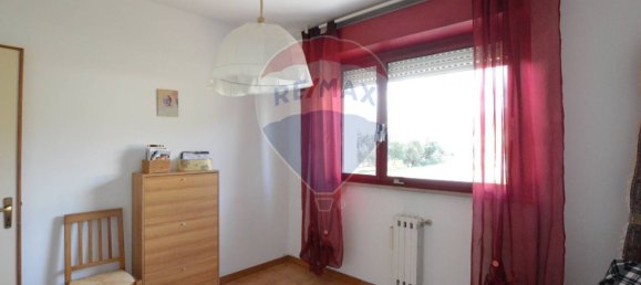3 Schlafzimmer Wohnung in Savona, Italy, Nr. 36229 28