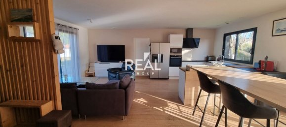 3 bedrooms House in Le Teich, France No. 95668 6