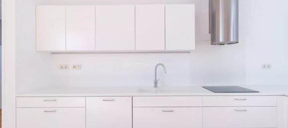 3 bedrooms House in Funchal, Portugal No. 18978 10