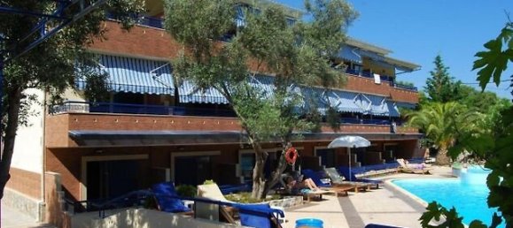 625m² Townhouse in Chalkidiki, Greece No. 3786 7