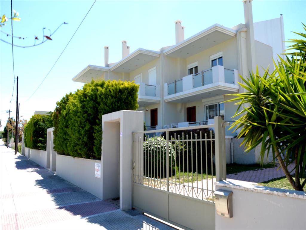 4 bedrooms Property in Loutraki, Greece No. 6374