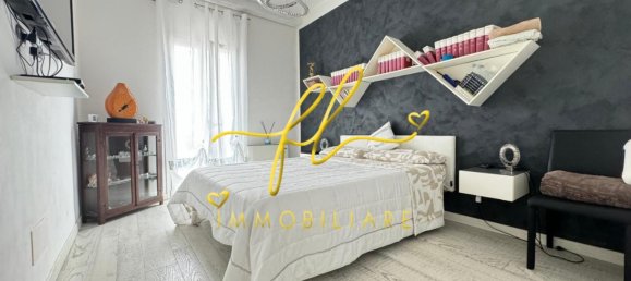 Villa de 4 dormitorios en Livorno, Italy No. 120126 24