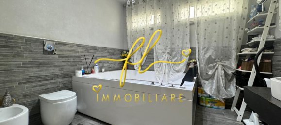 Villa de 4 dormitorios en Livorno, Italy No. 120126 31