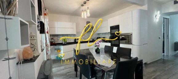 Villa de 4 dormitorios en Livorno, Italy No. 120126 11