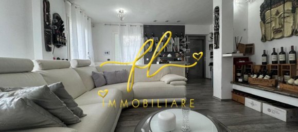 Villa de 4 dormitorios en Livorno, Italy No. 120126 2