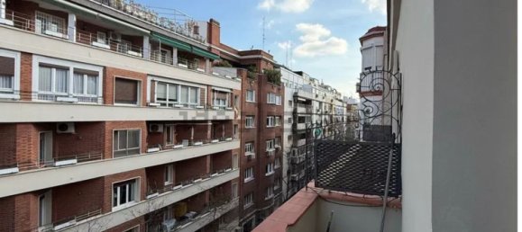 2 bedrooms Apartment in Madrid, Spain No. 118841 9