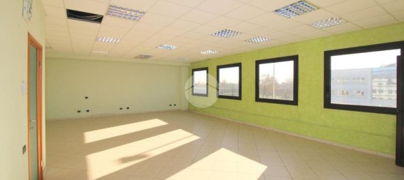 Bureau à Torbole Casaglia, Italy 100m² No. 84625 5