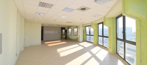 Bureau à Torbole Casaglia, Italy 100m² No. 84625 8