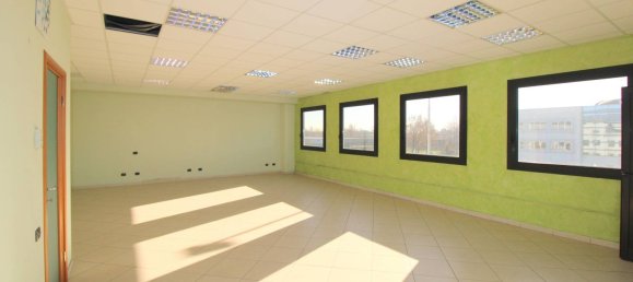 Bureau à Torbole Casaglia, Italy 100m² No. 84625 18