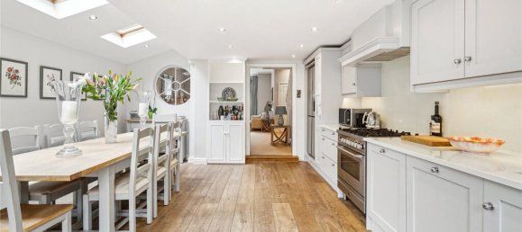 4 bedrooms House in London, United Kingdom No. 5198 11