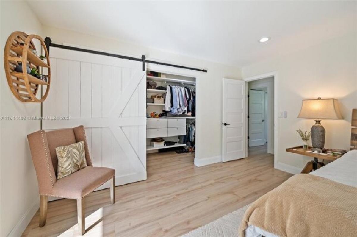 Casa de 5 dormitorios en Miami, USA No. 366211