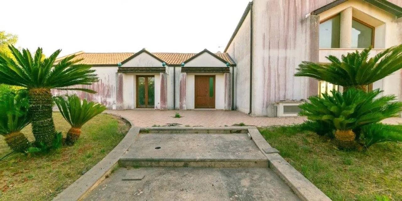 5 rooms Villa in Salve, Italy No. 7036