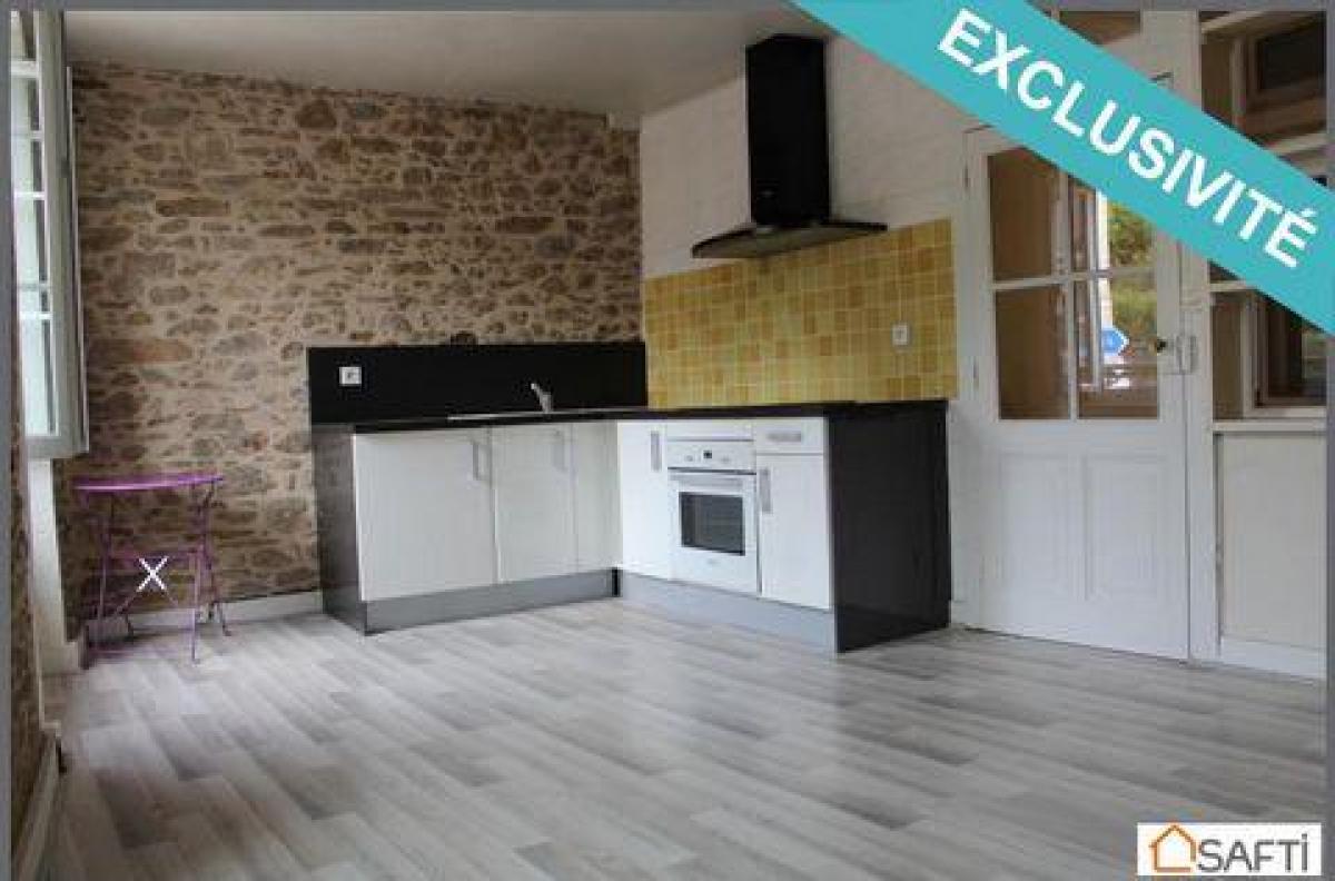 2 bedrooms House in Uzerche, France No. 31626